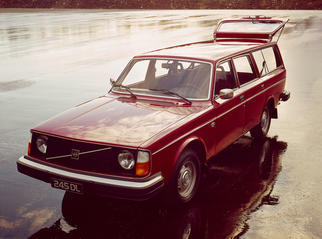 240 Kombi (P245) 1974-1993