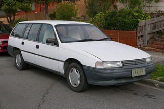   Commodore Station wagon (familiar) 1993-1997